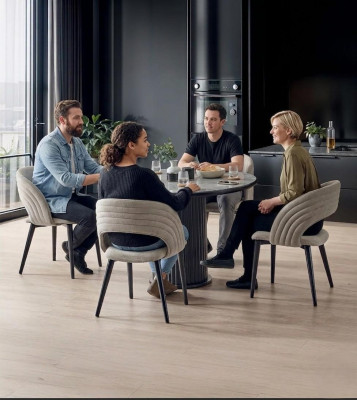 Esszimmer-Set Esstisch 4x Stuhl Schwarz Komfortabel Marmor Modern