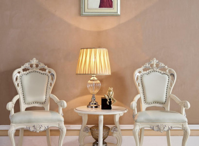 Klassische Garnitur 2x Stühle mit Armlehnen Lounge Club Möbel Beistelltisch 3tlg