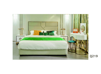 Luxus Schlafzimmer Bett Polster Design Doppel Hotel Betten Lederbett 180x200cm