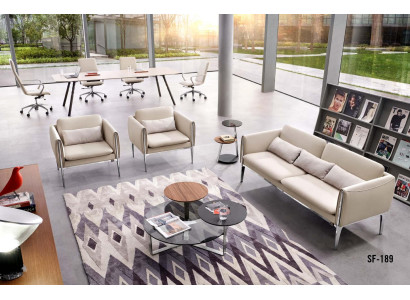 Beistelltisch aus MDF, PVC und Edelstahl in Naturfarben