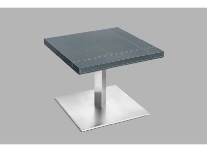 Beistelltisch aus MDF und Edelstahl in modernem Design