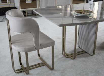 Stuhl Beige Elegantes Modern Esszimmer Schön Stoff Design Luxus Metall Stühle