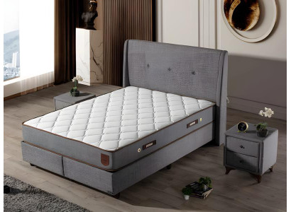 Modernes Bettgestell Hochwertiges Metall mit elegantem Design und Kopfteil