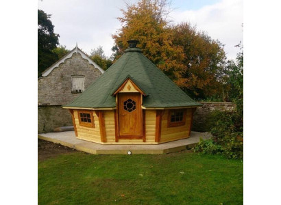 Grillhaus Grillhütte Grillhüttenhaus Feuerhütte Naturhütte Holzhütte