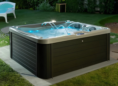 Außenwhirlpool Whirlpool Thermalbecken Massagebecken Blubberbad 200x165 cm