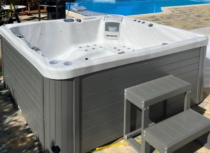 Whirlpool Outdoor Spa Hot Tub Warmwasserbad Whirlwanne Außenwhirlpool 200x200 cm