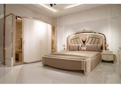 Elegantes Schlafzimmer-Set aus Holz in Beige mit modernem Design