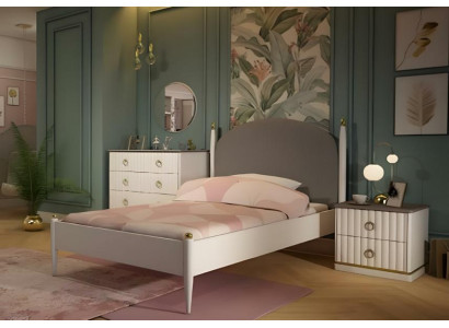 Weißes Kinderzimmer-Set aus Holz mit Bett, Schrank, Schreibtisch