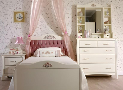 Weißes Kinderzimmer-Set aus Holz mit Bett, Nachttisch und Schrank