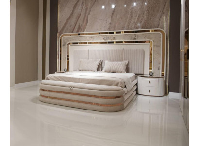 Weißes Schlafzimmer-Set aus Holz mit Bett, Nachttischen und Bank