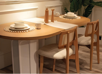 Stilvolle Esszimmer Garnitur Holz Esstisch Luxuriöse Polsterstühle