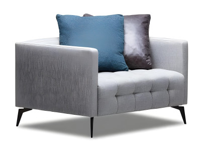 Moderner weißer Stoffsessel aus Holzrahmen