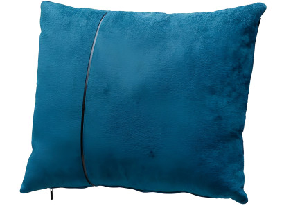 Elegantes Kissen wird Ihr Sofa in Ihrem Wohnzimmer schmücken.