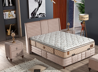 Elegantes Beiges Bett mit Matratze aus Textil und Holz