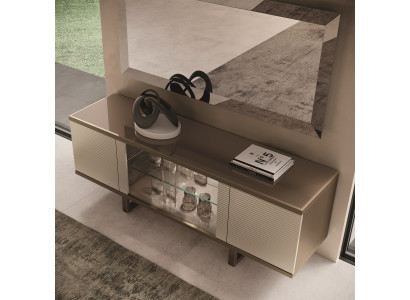 Sideboard mit Regalen – Für zusätzlichen Stauraum und modernes Design