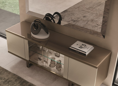 Sideboard mit Regalen – Für zusätzlichen Stauraum und modernes Design