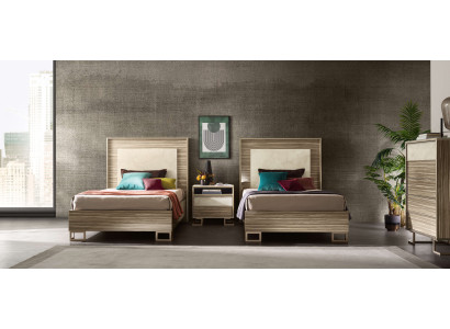 Das elegante Schlafzimmer-Set 4 tlg (Bett+ Nachttisch+Kommode).