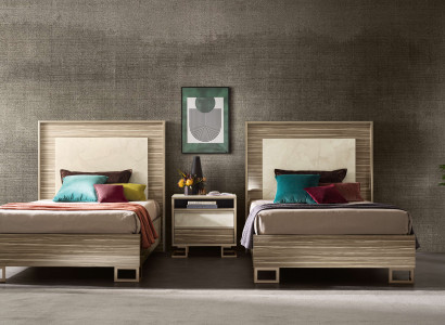 Das elegante Schlafzimmer-Set 4 tlg (Bett+ Nachttisch+Kommode).