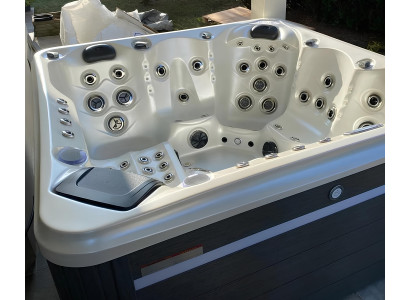 Freistehender Outdoor-Whirlpool Massagebad Außenwhirlpool Whirlwanne 200x200 cm