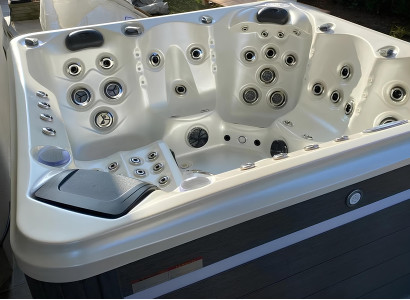 Freistehender Outdoor-Whirlpool Massagebad Außenwhirlpool Whirlwanne 200x200 cm