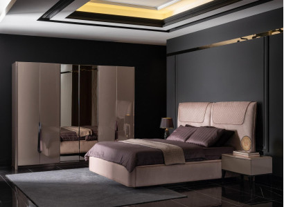 Beiges Schlafzimmermöbel-Set aus Holz mit Bett, Nachttischen