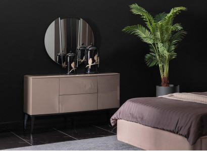 Eleganter Beiger Schminktisch mit Spiegel aus Holz