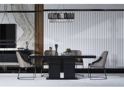 Eleganter grauer Esstisch aus Holz im modernen Stil