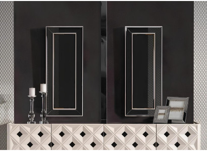 Moderner transparenter Glas-Spiegel in stilvollem Design