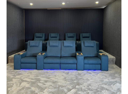 Kinosessel mit Ablage – Bequem und funktional für gemütliche Filmabende.