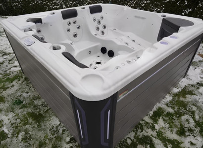Outdoor-Spa Whirlpool Massagebad Hot Tub Hydromassagewanne 220x220 cm