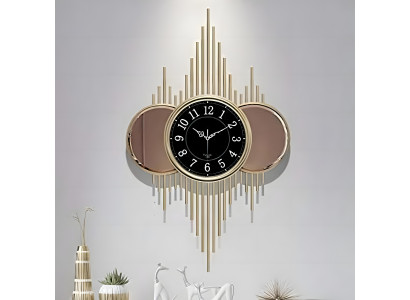 Wanduhr mit goldenen Metallstrahlen und zwei seitlichen Spiegeln