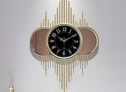 Wanduhr mit goldenen Metallstrahlen und zwei seitlichen Spiegeln