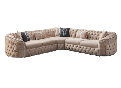Filigranes Ecksofa in zartem Beige mit eleganten geschwungenen Linien