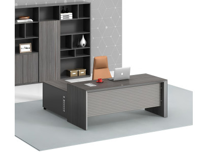 Moderner Eckschreibtisch mit viel Arbeitsfläche und Stauraum.