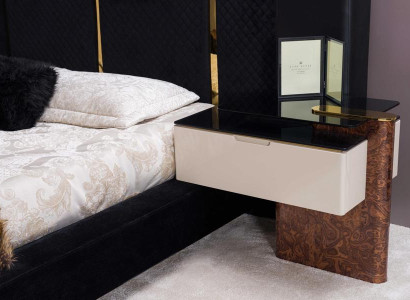 Schöner Nachttisch – Ideal für mehr Ordnung und Komfort in Ihrem Schlafzimme.