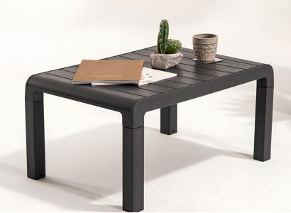 Moderner schwarzer Garten-Couchtisch im eleganten Design