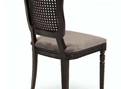 Stuhl mit Rückenlehne und weichem Sitz für Ihr Zuhause