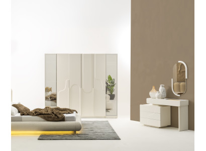 Elegantes Schlafzimmer-Set – Kleiderschrank, Schminktisch & Spiegel