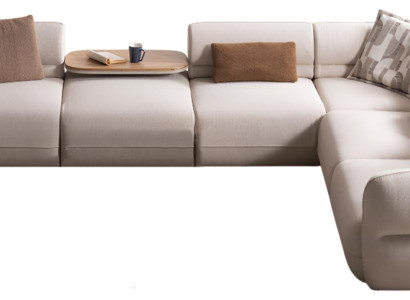 Modulares Ecksofa im modernen Design mit komfortablen Kissen
