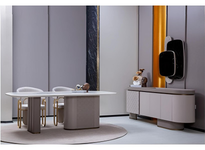 Modernes Esszimmer-Set mit stilvollem Tisch und eleganten Stühlen