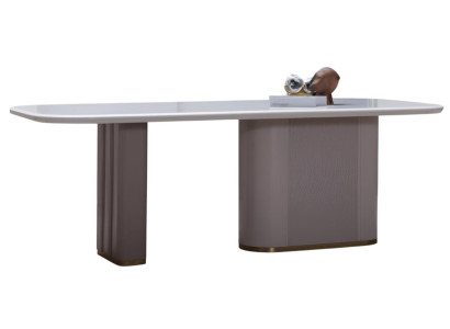 Moderner Esstisch mit eleganten Akzenten und hochwertigem Design luxuriöse