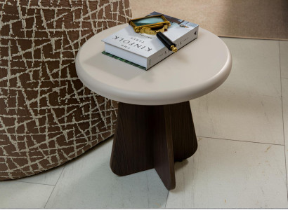 Exklusiver Beiger Rundtisch Designer Holz Wohnzimmer Couchtisch