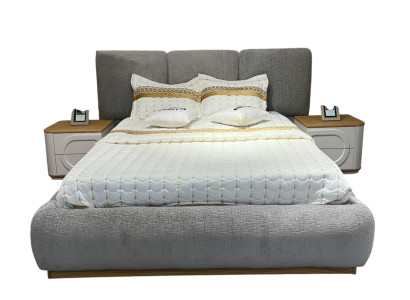 Luxuriöses Schlafzimmer-Set Designer Stoffbett 2x Holz Nachttische