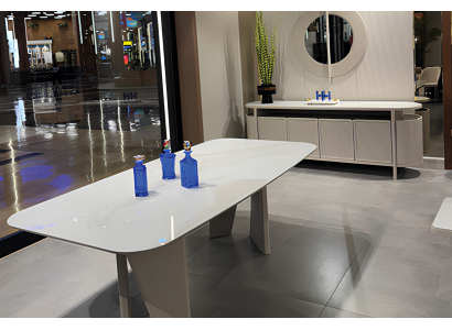 Stilvolle Esszimmer Garnitur Edler Esstisch Holz Konsole Spiegel