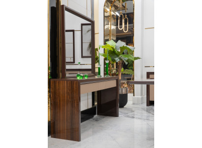 Designer Brauner Schminktisch Stilvoller Kosmetiktisch Frisiertisch