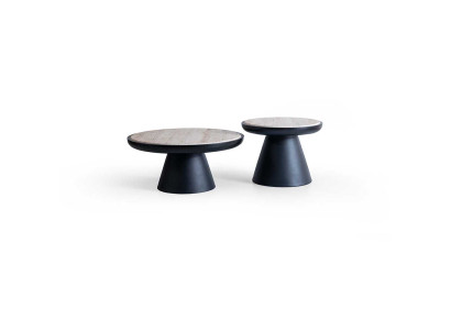 Modernes Couchtisch Set mit konischen Formen und sanft gerundeten Linien