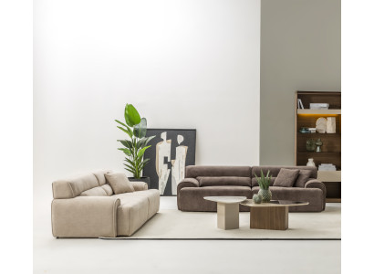 Elegantes Wohnzimmer-Set: 2x 4-Sitzer, Sessel und Tische für Ihr Zuhause