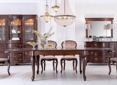 Elegantes Esszimmer-Set aus Tisch 4 Stühlen Vitrine und Sideboard