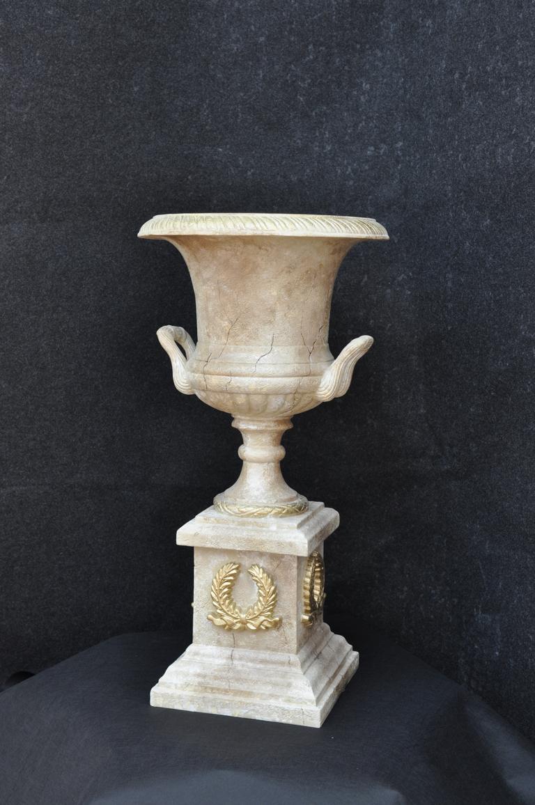 Design XXL Vase 61cm Blumen Kelch Pokal Dekoration Kübel Kalssische Deko Vasen